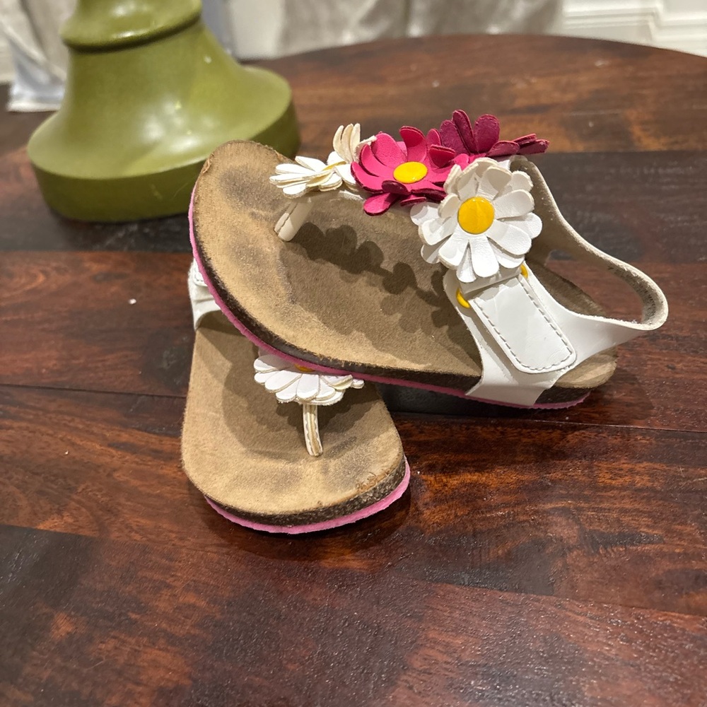 Floral Sandals with Pink and White Accents size 7